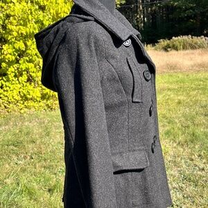 Women’s American Eagle Coat!!